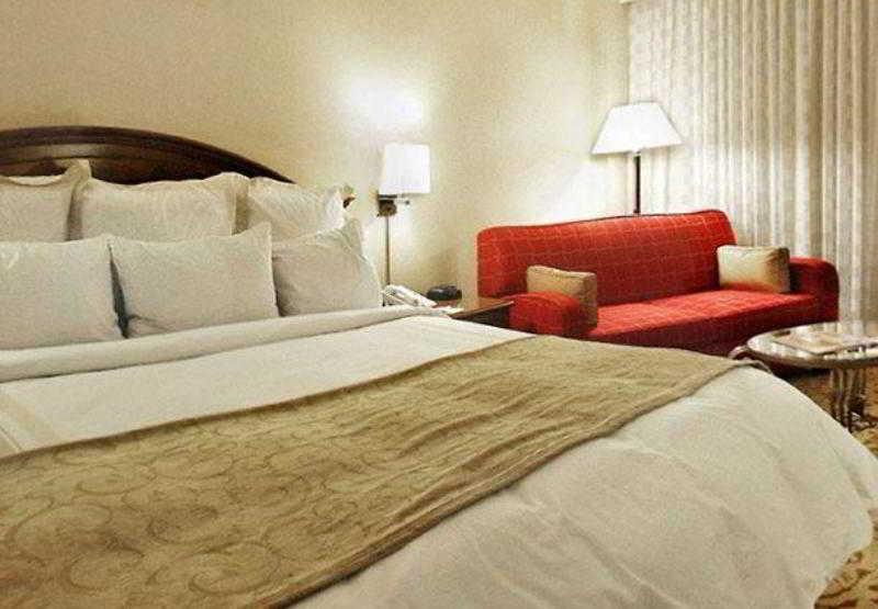 Courtyard By Marriott Pueblo Ξενοδοχείο Εξωτερικό φωτογραφία